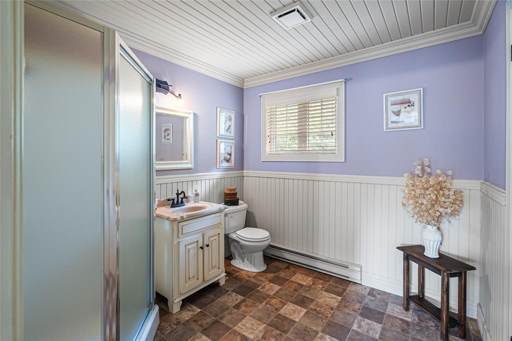 21 ATLANTIC STREET, MARYSTOWN, Newfoundland, Canada A0E 2M0, ,2 BathroomsBathrooms,Residential,Reduced,ATLANTIC STREET,4647