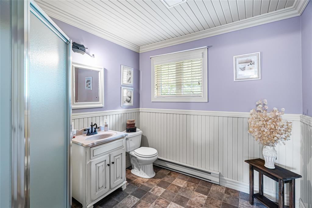 21 ATLANTIC STREET, MARYSTOWN, Newfoundland, Canada A0E 2M0, ,2 BathroomsBathrooms,Residential,Reduced,ATLANTIC STREET,4647