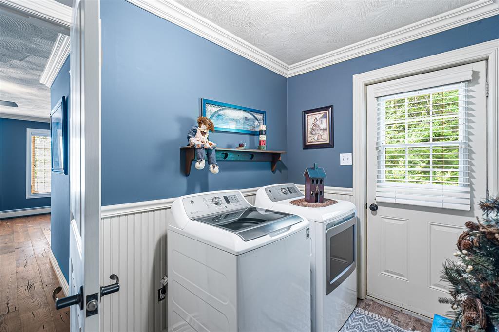 21 ATLANTIC STREET, MARYSTOWN, Newfoundland, Canada A0E 2M0, ,2 BathroomsBathrooms,Residential,Reduced,ATLANTIC STREET,4647