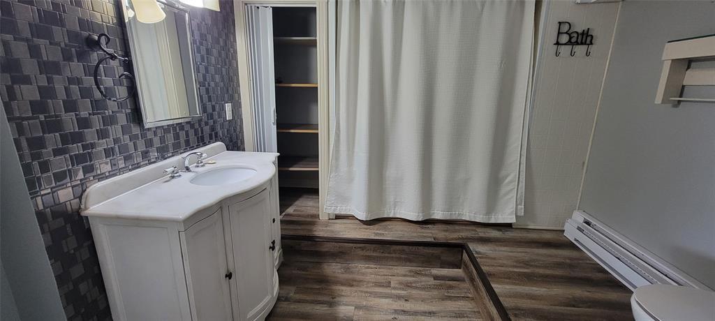 10 CRESTVIEW HEIGHTS, MARYSTOWN, Newfoundland, Canada A0E 2M0, ,3 BathroomsBathrooms,Residential,For Sale,CRESTVIEW HEIGHTS,4649