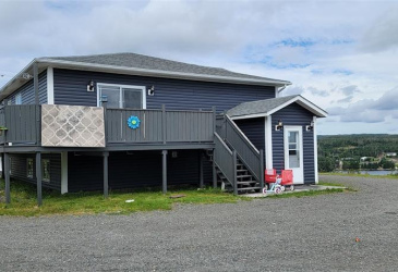 10 CRESTVIEW HEIGHTS, MARYSTOWN, Newfoundland, Canada A0E 2M0, ,3 BathroomsBathrooms,Residential,For Sale,CRESTVIEW HEIGHTS,4649