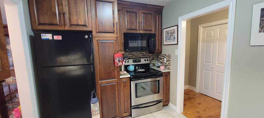 11-15 SOUTHSIDE ROAD, PORT AUX BRAS, Newfoundland, Canada A0E 1E0, ,1 BathroomBathrooms,Residential,Reduced,SOUTHSIDE ROAD,5340