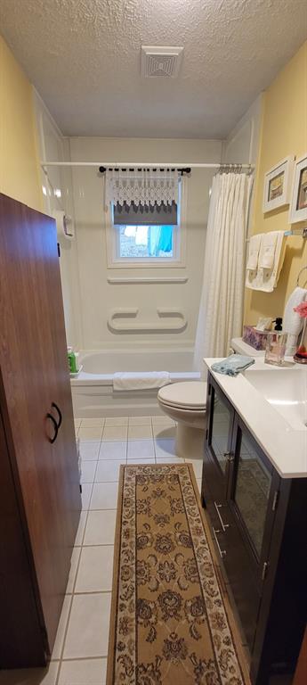 11-15 SOUTHSIDE ROAD, PORT AUX BRAS, Newfoundland, Canada A0E 1E0, ,1 BathroomBathrooms,Residential,Reduced,SOUTHSIDE ROAD,5340