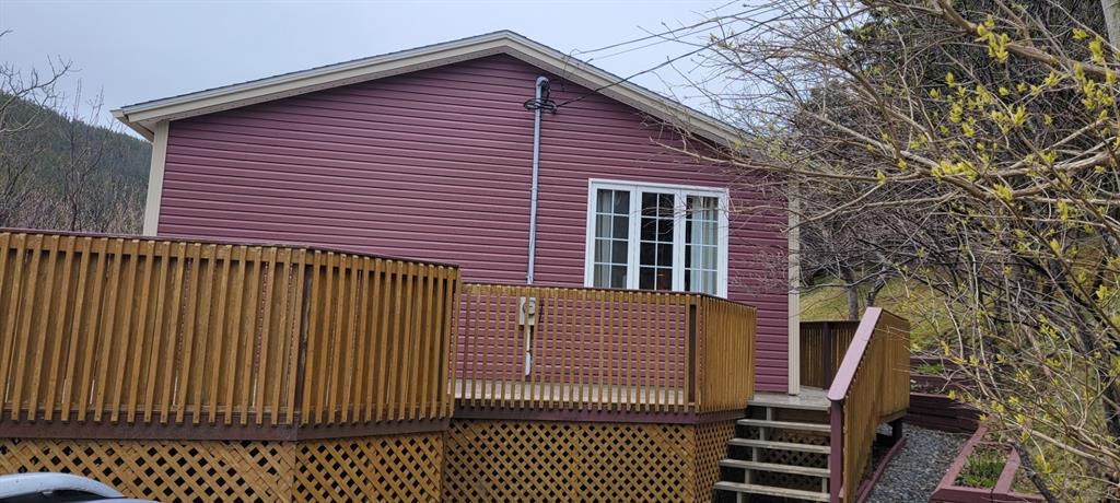 11-15 SOUTHSIDE ROAD, PORT AUX BRAS, Newfoundland, Canada A0E 1E0, ,1 BathroomBathrooms,Residential,Reduced,SOUTHSIDE ROAD,5340