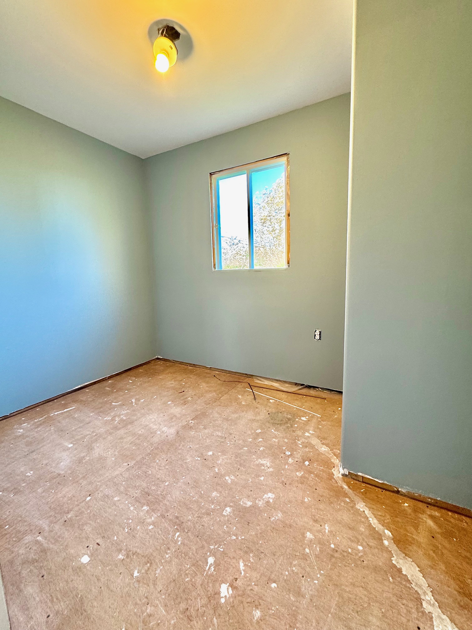 17 STRONG'S ROAD, CLARENVILLE, Newfoundland, Canada A5A 1X8, ,1 BathroomBathrooms,Residential,Sale Pending,STRONG'S ROAD,5607