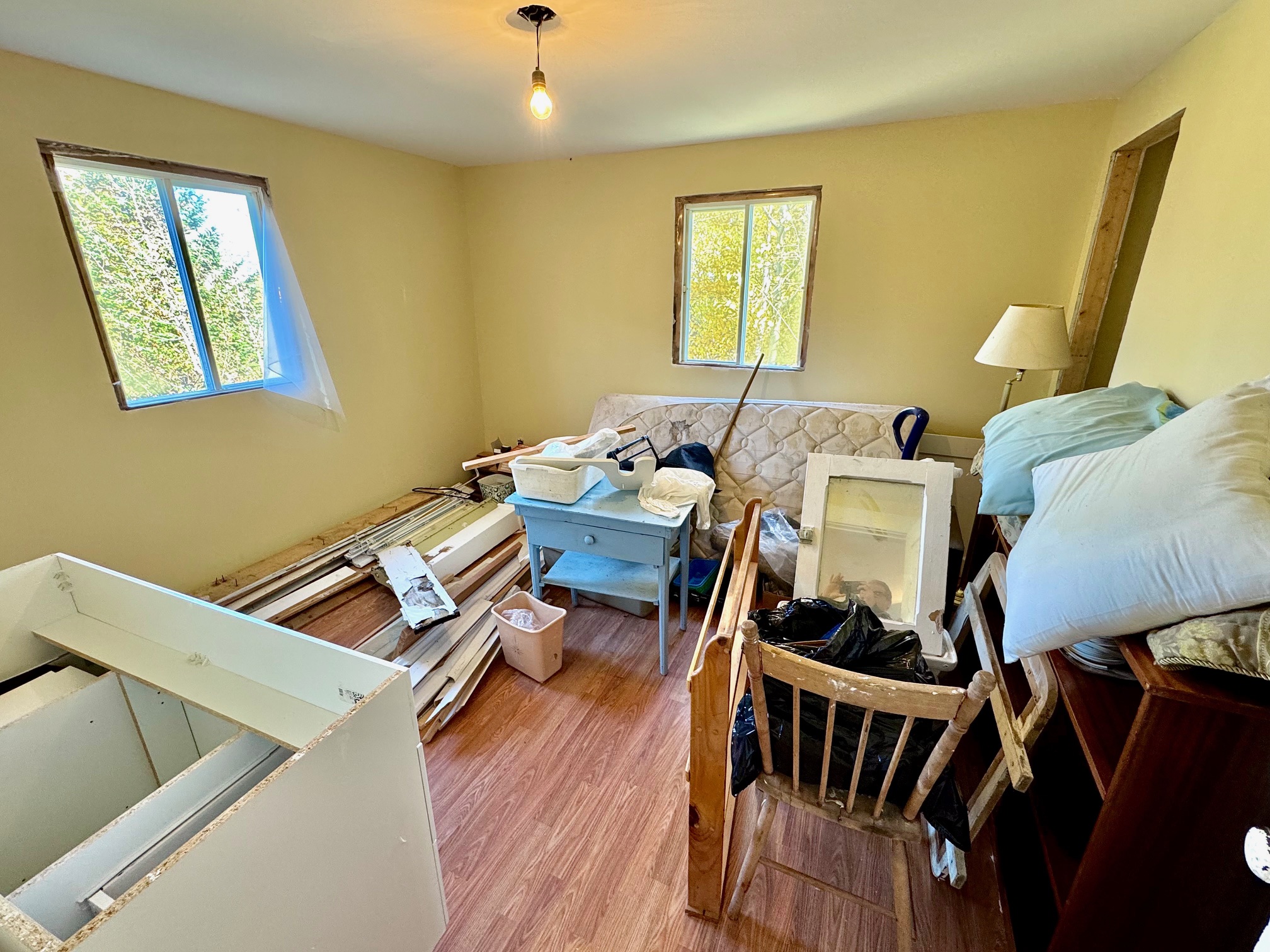 17 STRONG'S ROAD, CLARENVILLE, Newfoundland, Canada A5A 1X8, ,1 BathroomBathrooms,Residential,Sale Pending,STRONG'S ROAD,5607