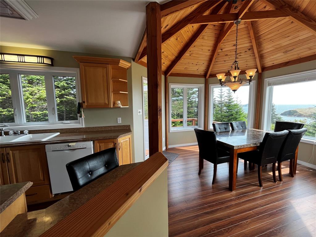 1 SHIP COVE ROAD, PORT REXTON, Newfoundland, Canada A0C 2H0, ,2 BathroomsBathrooms,Residential,Reduced,SHIP COVE ROAD,5636