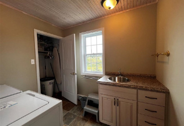 1 SHIP COVE ROAD, PORT REXTON, Newfoundland, Canada A0C 2H0, ,2 BathroomsBathrooms,Residential,Reduced,SHIP COVE ROAD,5636