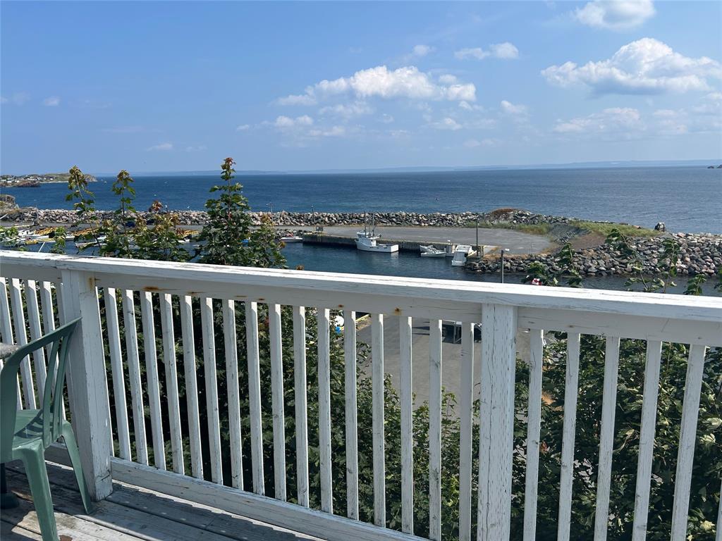 25 MAIN ROAD, PORT DE GRAVE, Newfoundland, Canada A0A 3J0, ,3 BathroomsBathrooms,Residential,For Sale,MAIN ROAD,5658