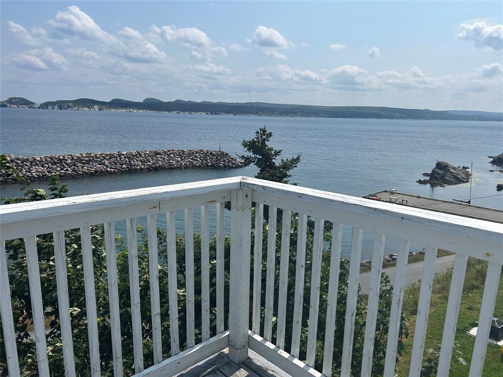 25 MAIN ROAD, PORT DE GRAVE, Newfoundland, Canada A0A 3J0, ,3 BathroomsBathrooms,Residential,For Sale,MAIN ROAD,5658