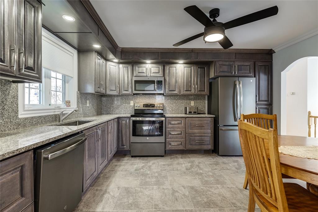 35 RATTLEY ROW, BRIGUS, Newfoundland, Canada A0A 1K0, ,1 BathroomBathrooms,Residential,Reduced,RATTLEY ROW,5678