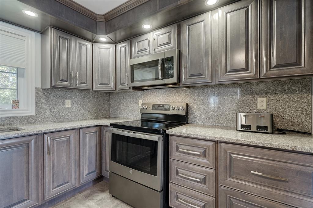 35 RATTLEY ROW, BRIGUS, Newfoundland, Canada A0A 1K0, ,1 BathroomBathrooms,Residential,Reduced,RATTLEY ROW,5678