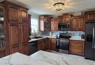 364 MAIN STREET, BURIN, Newfoundland, Canada A0E 1E0, ,2 BathroomsBathrooms,Residential,Sold,MAIN STREET,5693