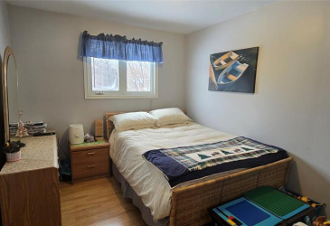 364 MAIN STREET, BURIN, Newfoundland, Canada A0E 1E0, ,2 BathroomsBathrooms,Residential,Sold,MAIN STREET,5693