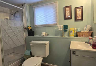 364 MAIN STREET, BURIN, Newfoundland, Canada A0E 1E0, ,2 BathroomsBathrooms,Residential,Sold,MAIN STREET,5693