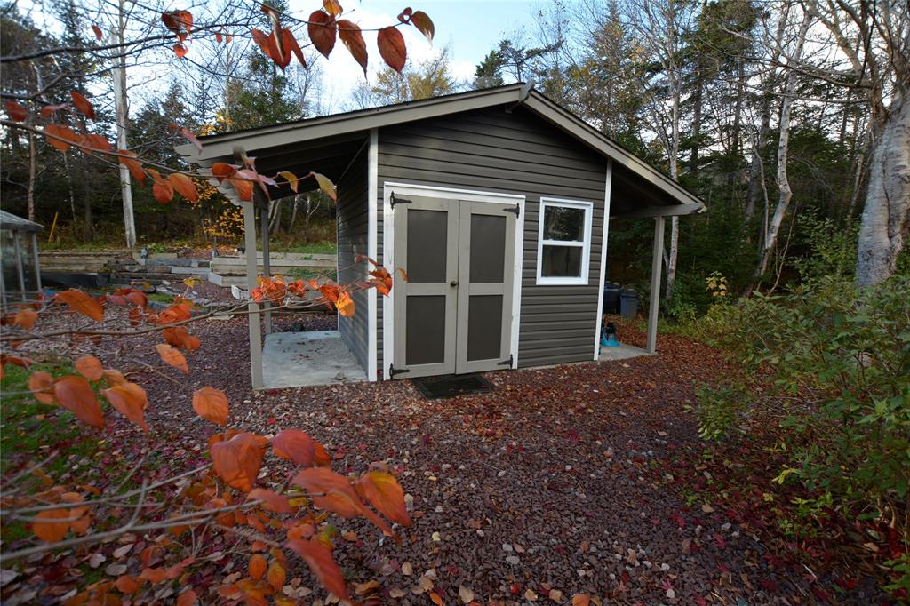 74 MAIN HIGHWAY, BLAKETOWN, Newfoundland, Canada A0B 1C0, ,2 BathroomsBathrooms,Residential,Reduced,MAIN HIGHWAY,5714