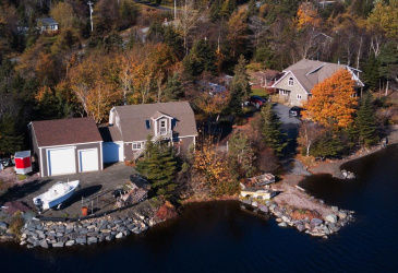 74 MAIN HIGHWAY, BLAKETOWN, Newfoundland, Canada A0B 1C0, ,2 BathroomsBathrooms,Residential,Reduced,MAIN HIGHWAY,5714