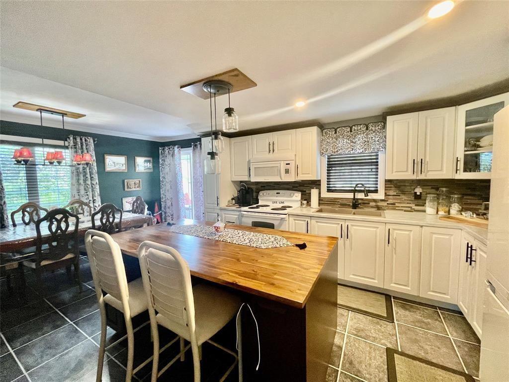 6 CEMETERY ROAD, HODGE'S COVE, Newfoundland, Canada A0E 2A0, ,1 BathroomBathrooms,Residential,For Sale,CEMETERY ROAD,5722