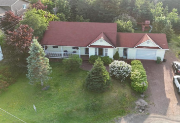 12-14 BRAKE'S PLACE, MARYSTOWN, Newfoundland, Canada A0E 2M0, ,2 BathroomsBathrooms,Residential,Sale Pending,BRAKE'S PLACE,5734