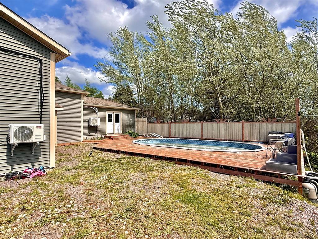 29 OCEANVIEW CRESCENT, BROOKLYN, Newfoundland, Canada A0C 1V0, ,1 BathroomBathrooms,Residential,Reduced,OCEANVIEW CRESCENT,5740