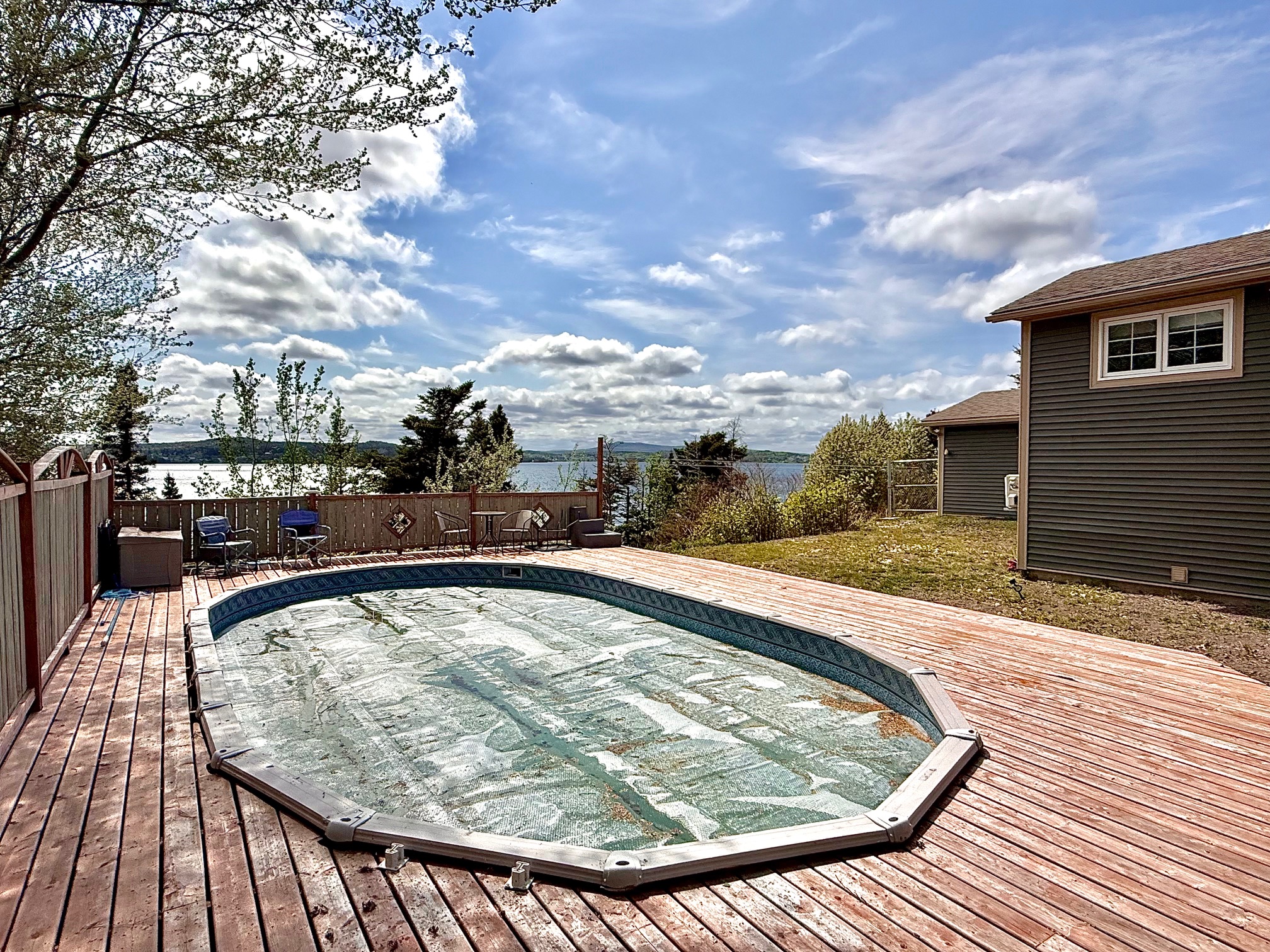 29 OCEANVIEW CRESCENT, BROOKLYN, Newfoundland, Canada A0C 1V0, ,1 BathroomBathrooms,Residential,Reduced,OCEANVIEW CRESCENT,5740