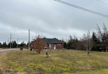 2-6 ASHFORDS EXTENSION, NORTH RIVER, Newfoundland, Canada A0A 3C0, ,2 BathroomsBathrooms,Residential,Reduced,ASHFORDS EXTENSION,5743