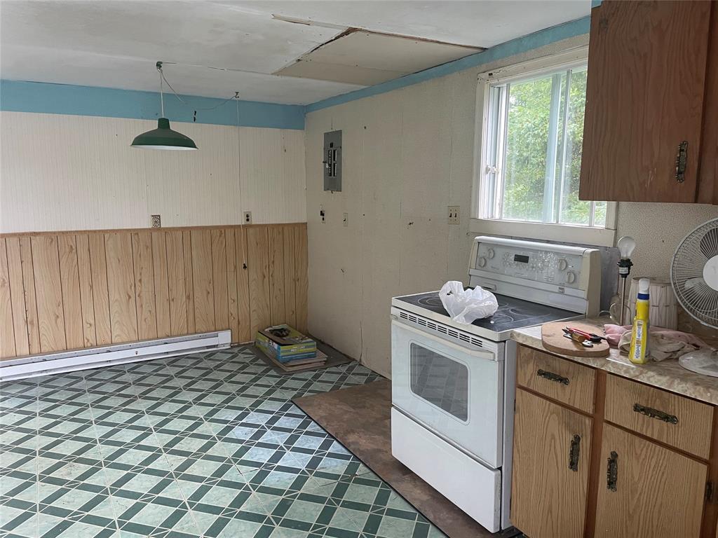 76 MAIN HIGHWAY, BLAKETOWN, Newfoundland, Canada A0B 1C0, ,1 BathroomBathrooms,Residential,For Sale,MAIN HIGHWAY,5746