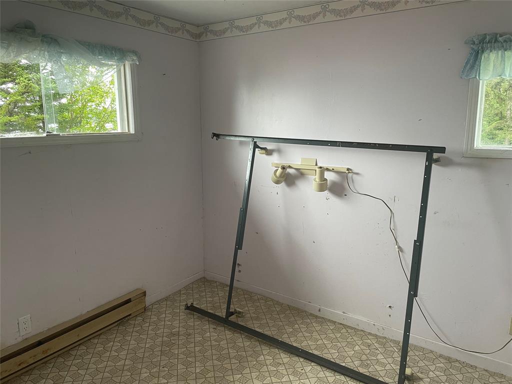 76 MAIN HIGHWAY, BLAKETOWN, Newfoundland, Canada A0B 1C0, ,1 BathroomBathrooms,Residential,For Sale,MAIN HIGHWAY,5746