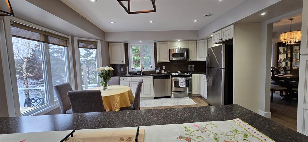 10 BRAKES PLACE, MARYSTOWN, Newfoundland, Canada A0E 2M0, ,3 BathroomsBathrooms,Residential,Reduced,BRAKES PLACE,5749