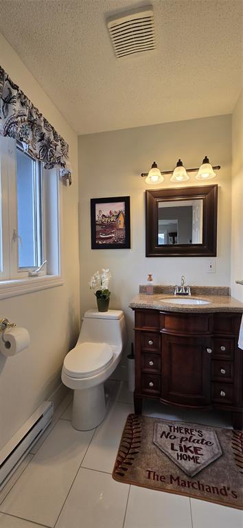 10 BRAKES PLACE, MARYSTOWN, Newfoundland, Canada A0E 2M0, ,3 BathroomsBathrooms,Residential,Reduced,BRAKES PLACE,5749