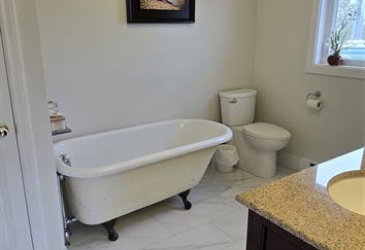 10 BRAKES PLACE, MARYSTOWN, Newfoundland, Canada A0E 2M0, ,3 BathroomsBathrooms,Residential,Reduced,BRAKES PLACE,5749