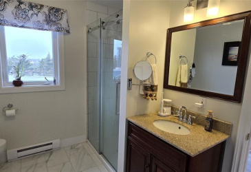 10 BRAKES PLACE, MARYSTOWN, Newfoundland, Canada A0E 2M0, ,3 BathroomsBathrooms,Residential,Reduced,BRAKES PLACE,5749