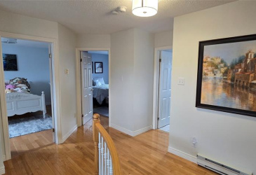 10 BRAKES PLACE, MARYSTOWN, Newfoundland, Canada A0E 2M0, ,3 BathroomsBathrooms,Residential,Reduced,BRAKES PLACE,5749