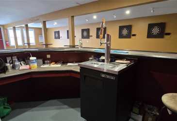 36 QUEEN STREET, MARYSTOWN, Newfoundland, Canada A0E 2M0, ,4 BathroomsBathrooms,Commercial,Reduced,QUEEN STREET,5766