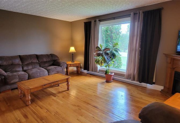 435 CRESTON BOULEVARD, MARYSTOWN, Newfoundland, Canada A0E 2M0, ,2 BathroomsBathrooms,Residential,Reduced,CRESTON BOULEVARD,5781