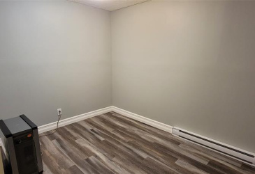 435 CRESTON BOULEVARD, MARYSTOWN, Newfoundland, Canada A0E 2M0, ,2 BathroomsBathrooms,Residential,Reduced,CRESTON BOULEVARD,5781
