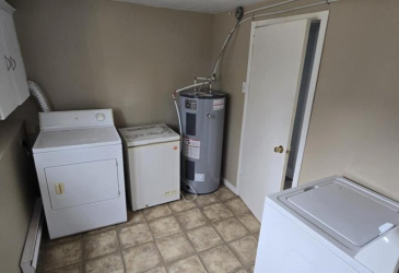 36 GREENWOOD STREET W, MARYSTOWN, Newfoundland, Canada A0E 1K0, ,2 BathroomsBathrooms,Residential,Reduced,GREENWOOD STREET W,5789