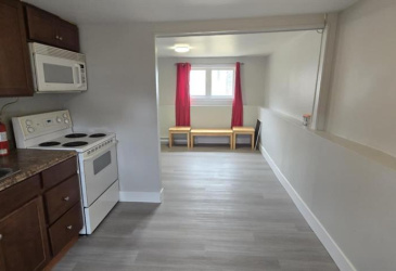 36 GREENWOOD STREET W, MARYSTOWN, Newfoundland, Canada A0E 1K0, ,2 BathroomsBathrooms,Residential,Reduced,GREENWOOD STREET W,5789