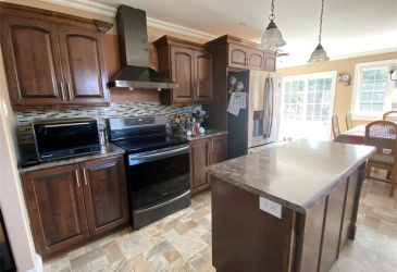 189 NORTH RIVER ROAD, NORTH RIVER, Newfoundland, Canada A0A 3C0, ,2 BathroomsBathrooms,Residential,Sale Pending,NORTH RIVER ROAD,5807