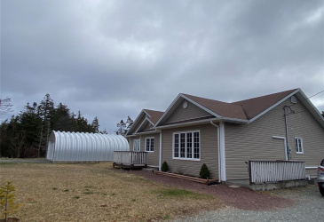 189 NORTH RIVER ROAD, NORTH RIVER, Newfoundland, Canada A0A 3C0, ,2 BathroomsBathrooms,Residential,Sale Pending,NORTH RIVER ROAD,5807