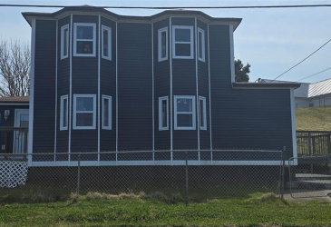 14 LOGWOOD DRIVE, FORTUNE, Newfoundland, Canada A)E 1P0, ,1 BathroomBathrooms,Residential,Reduced,LOGWOOD DRIVE,5819