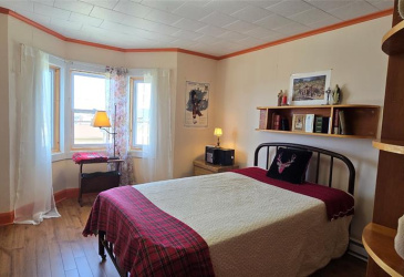 14 LOGWOOD DRIVE, FORTUNE, Newfoundland, Canada A)E 1P0, ,1 BathroomBathrooms,Residential,Reduced,LOGWOOD DRIVE,5819