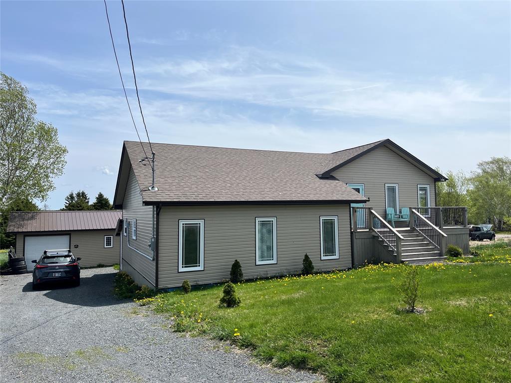 4 COLES LANE, BLOOMFIELD, Newfoundland, Canada A0C 1A0, ,2 BathroomsBathrooms,Residential,Reduced,COLES LANE,5857