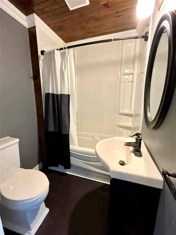 4 COLES LANE, BLOOMFIELD, Newfoundland, Canada A0C 1A0, ,2 BathroomsBathrooms,Residential,Reduced,COLES LANE,5857