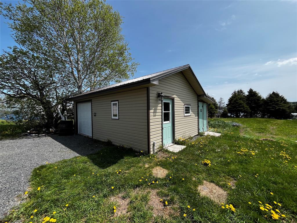 4 COLES LANE, BLOOMFIELD, Newfoundland, Canada A0C 1A0, ,2 BathroomsBathrooms,Residential,Reduced,COLES LANE,5857