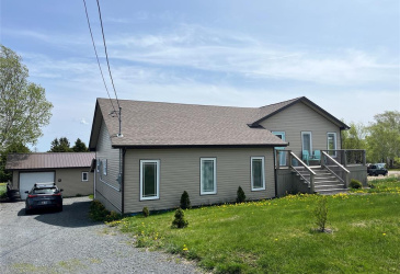4 COLES LANE, BLOOMFIELD, Newfoundland, Canada A0C 1A0, ,2 BathroomsBathrooms,Residential,Reduced,COLES LANE,5857 4 COLES LANE, BLOOMFIELD, Newfoundland, Canada A0C 1A0, ,2 BathroomsBathrooms,Residential,Reduced,COLES LANE,5857