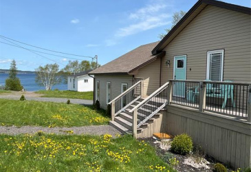 4 COLES LANE, BLOOMFIELD, Newfoundland, Canada A0C 1A0, ,2 BathroomsBathrooms,Residential,Reduced,COLES LANE,5857 4 COLES LANE, BLOOMFIELD, Newfoundland, Canada A0C 1A0, ,2 BathroomsBathrooms,Residential,Reduced,COLES LANE,5857