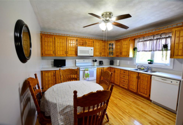 29 BISHOPS ROAD, BAY ROBERTS, Newfoundland, Canada A0A 1G0, ,1 BathroomBathrooms,Residential,Sold,BISHOPS ROAD,5858 29 BISHOPS ROAD, BAY ROBERTS, Newfoundland, Canada A0A 1G0, ,1 BathroomBathrooms,Residential,Sold,BISHOPS ROAD,5858