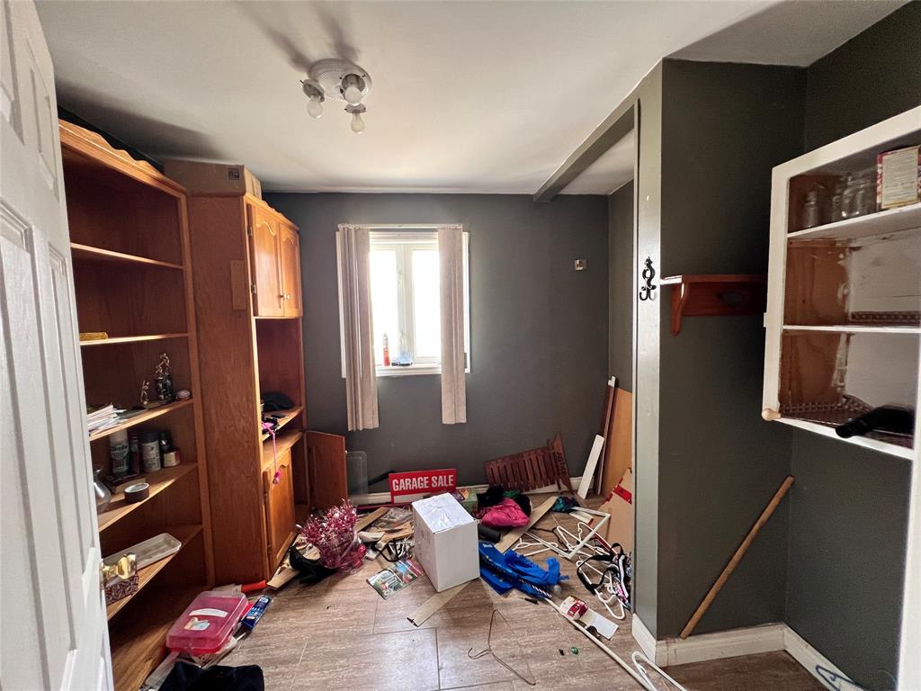 4 MORLEY DRIVE, PLACENTIA, Newfoundland, Canada A0B 2Y0, ,2 BathroomsBathrooms,Residential,Reduced,MORLEY DRIVE,5860