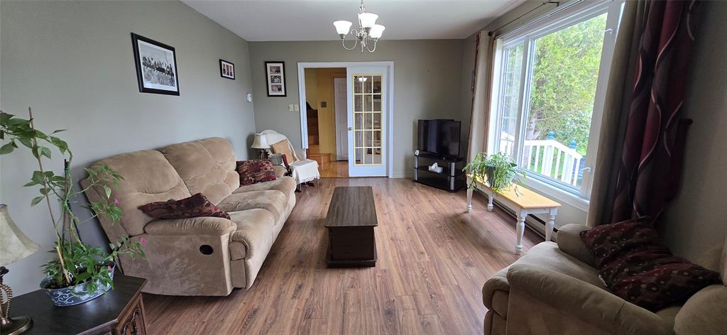 61 CRESTON BOULEVARD, MARYSTOWN, Newfoundland, Canada A0E 2M0, ,2 BathroomsBathrooms,Residential,For Sale,CRESTON BOULEVARD,5862